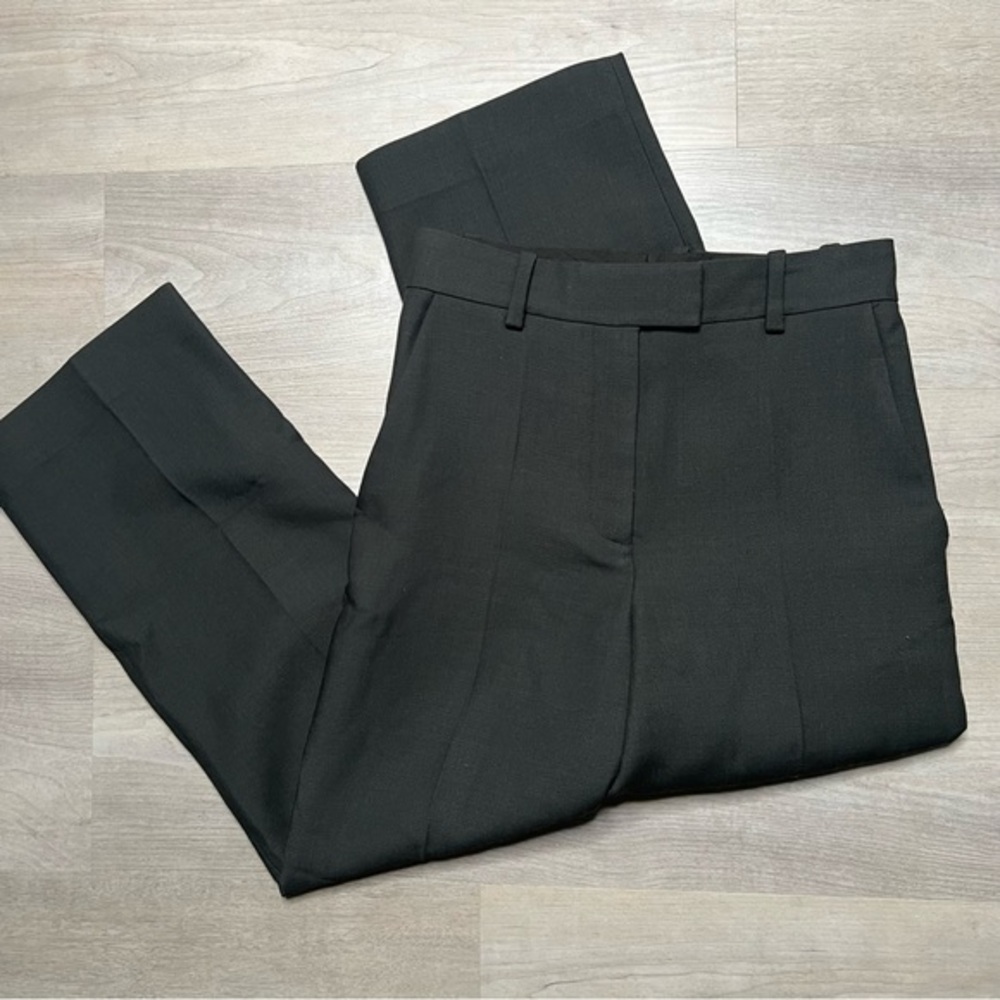 COS Women’s Pleat Front Wool Blend Crop Pants, size 2